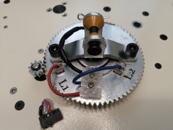 Токоприемник_Лифт для люстры до 200 кг Lifter RF высота подъема 7-10 м (функция вращения на 360°) Токоприемник_Лифт для люстры до 200 кг Lifter RF высота подъема 7-10 м (функция вращения на 360°)