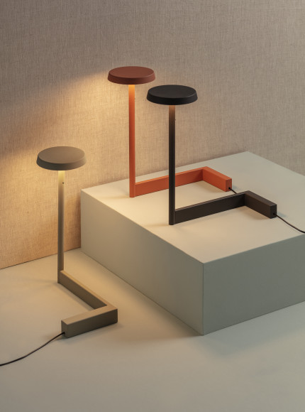  Настольная лампа Vibia Flat 5970