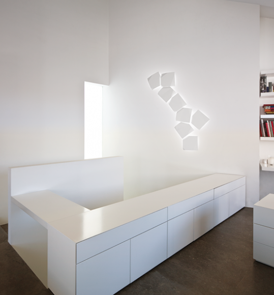 Настенный светильник Vibia Origami 4504 Настенный светильник Vibia Origami 4504