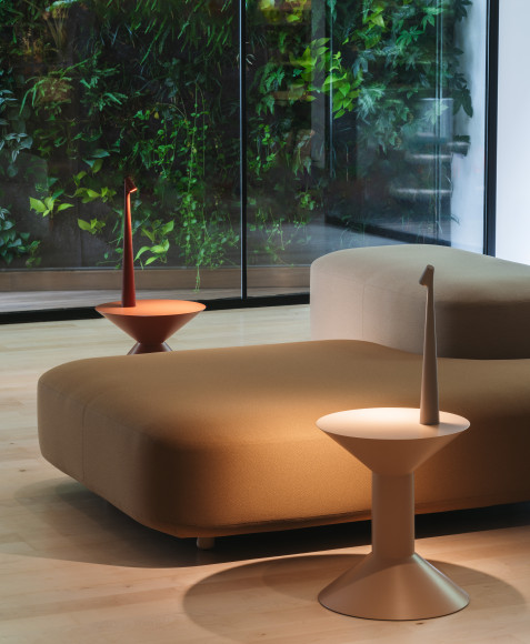 Настольная лампа Vibia Africa 5580