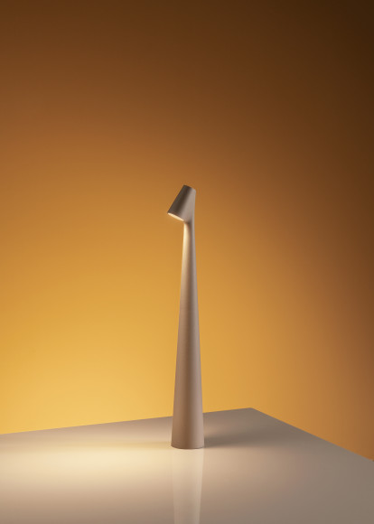 Настольная лампа Vibia Africa 5585