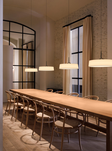 Подвесная люстра Vibia Dama 3235 Подвесная люстра Vibia Dama 3235