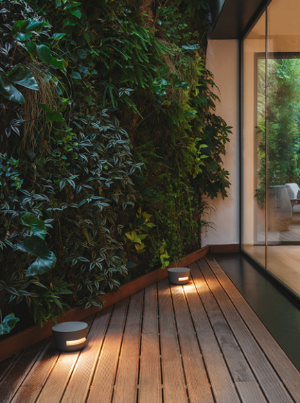 Уличный светильник Vibia Dots outdoor 4702 Уличный светильник Vibia Dots outdoor 4702