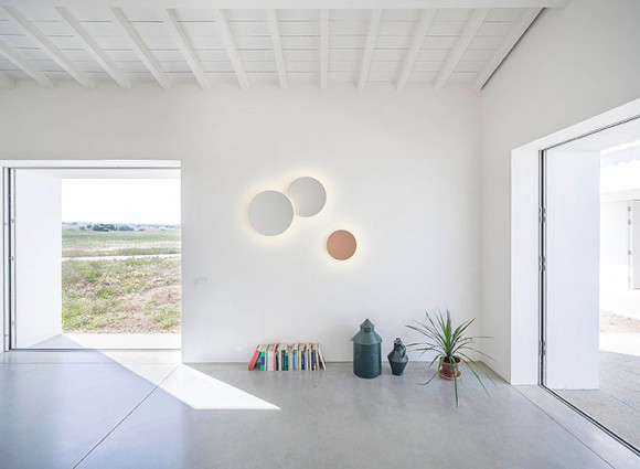 Настенный светильник Vibia Puck wall art 5481 Настенный светильник Vibia Puck wall art 5481